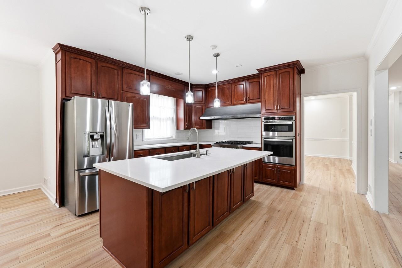 125 River Park Dr - Photo 6 of 34