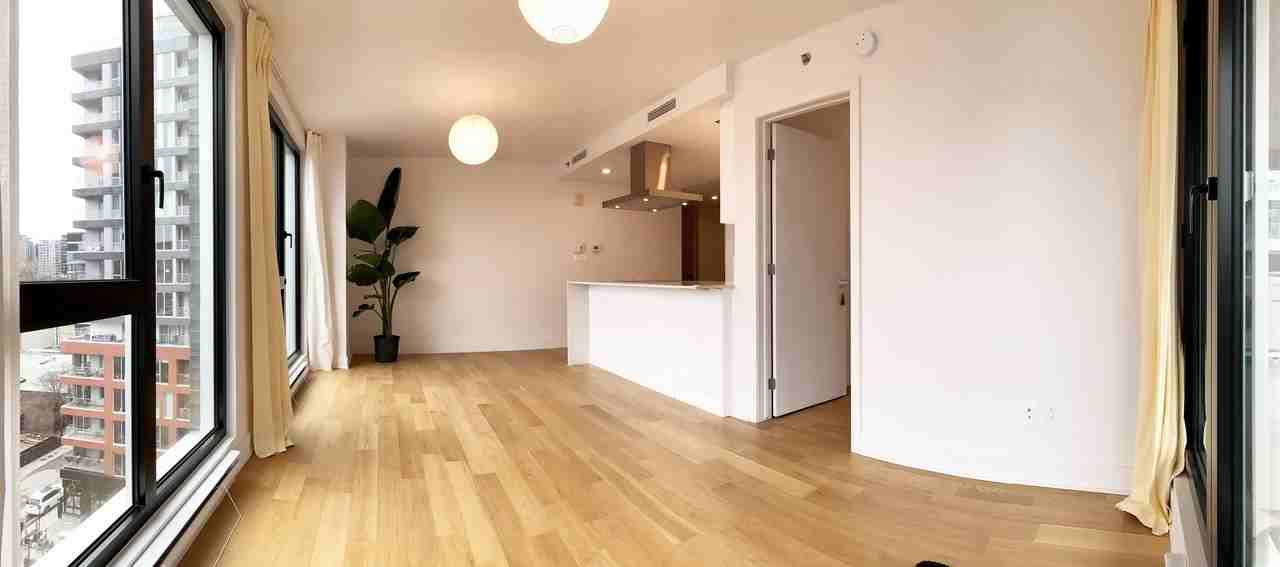 700 Rue Saint-Paul Ouest #702 - Photo 4 of 43