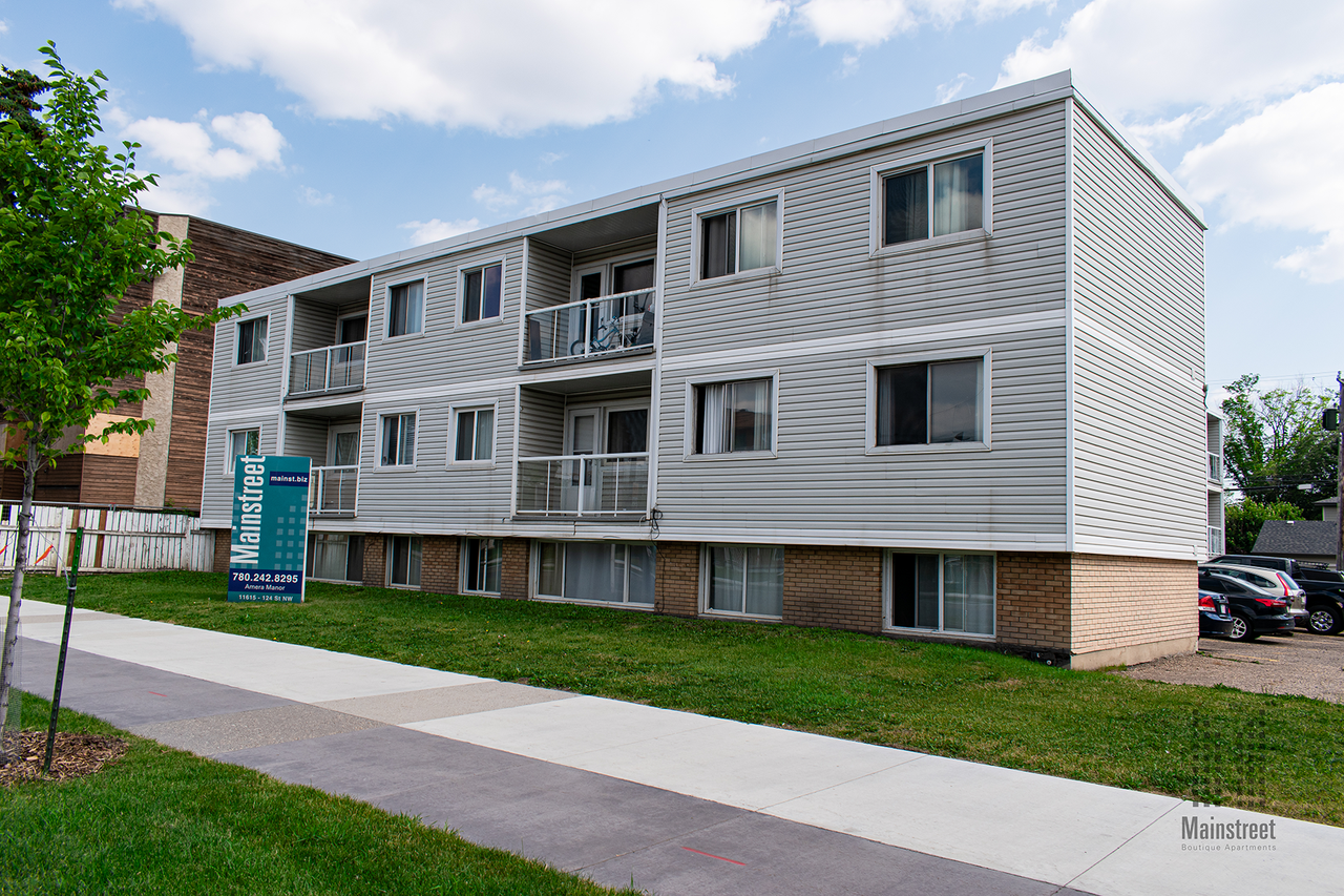 Amera Manor - Photo 2 of 19