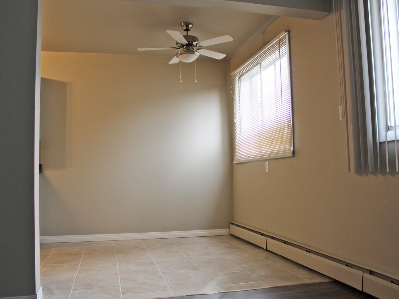 Capital Manor - Photo 7 of 8