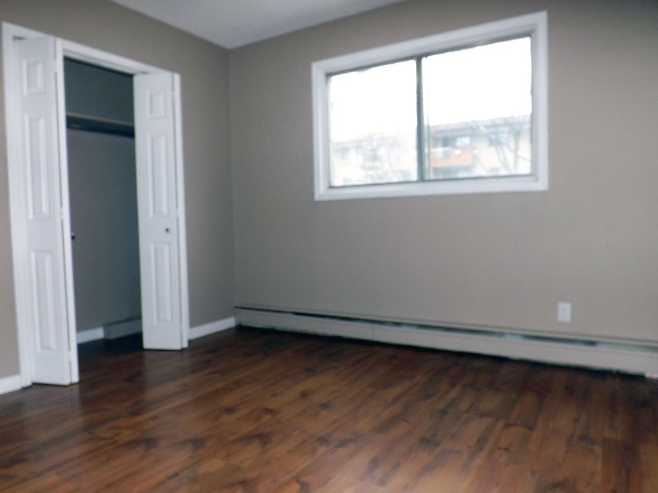 College Cove - Photo 7 of 9