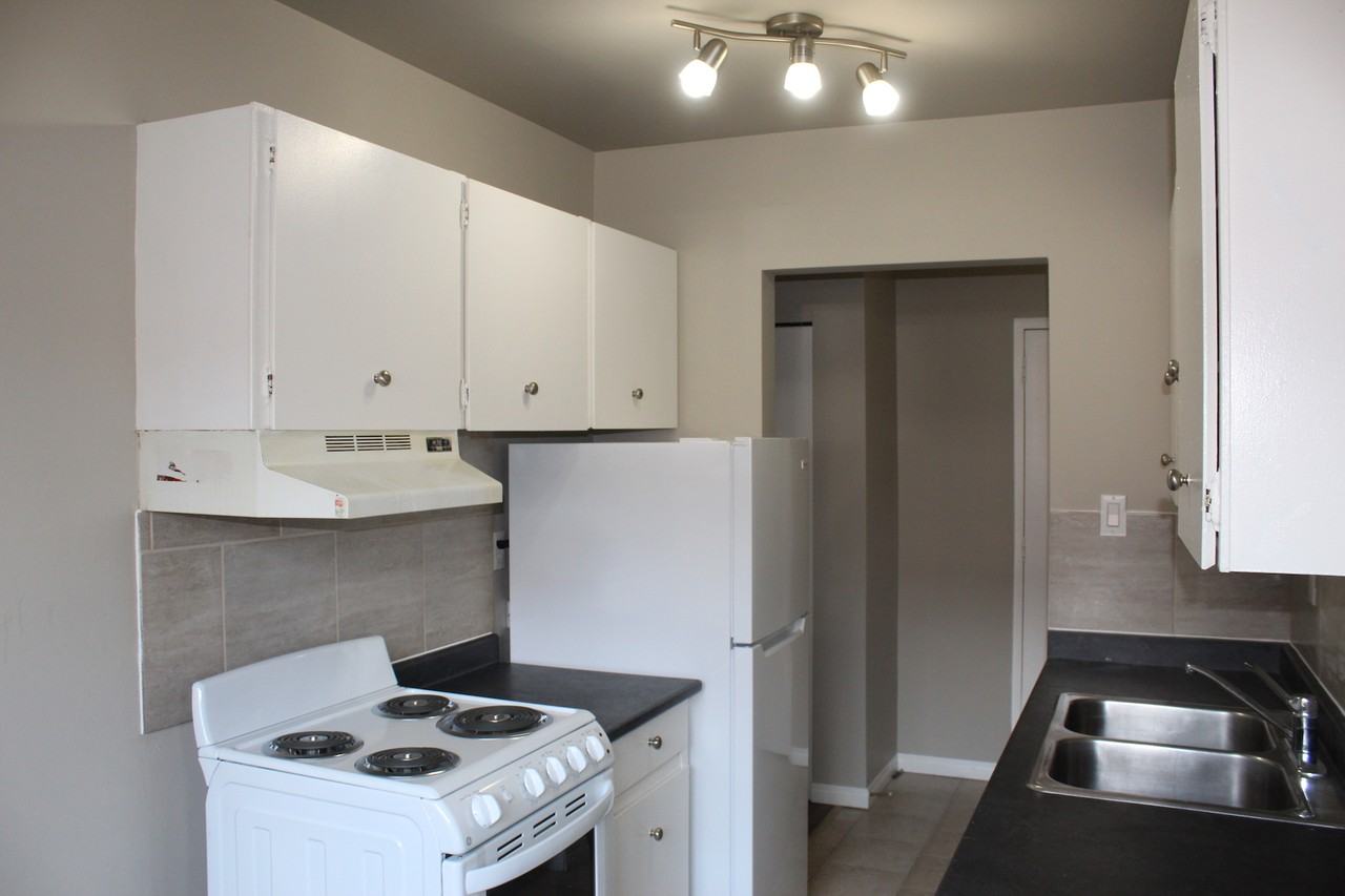 Malibu House - Photo 7 of 13