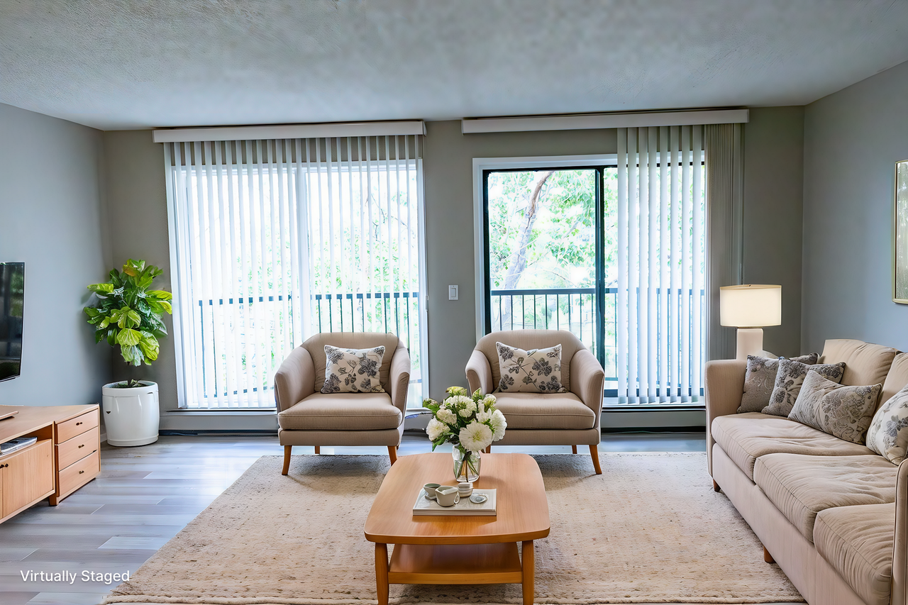 Donna Place - Photo 6 of 14