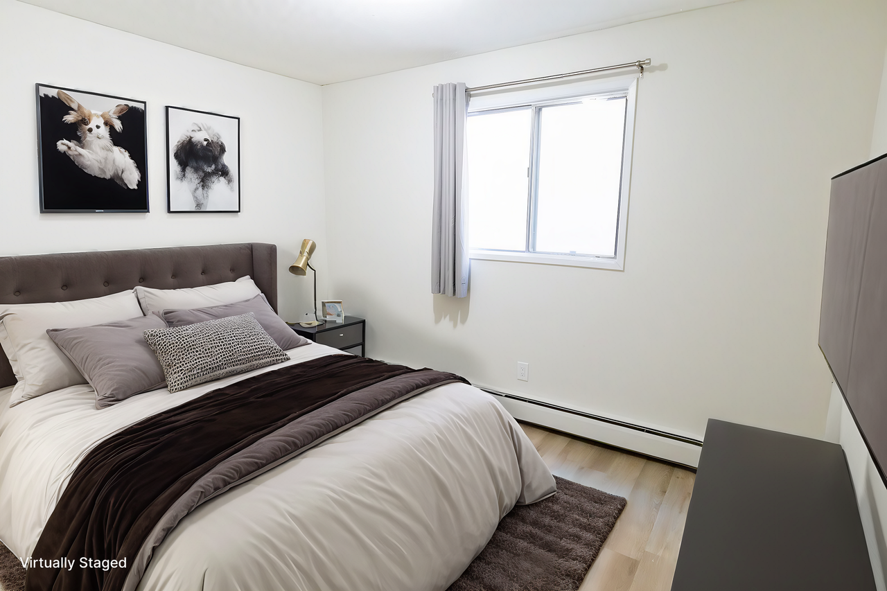 Loftus Manor - Photo 3 of 16