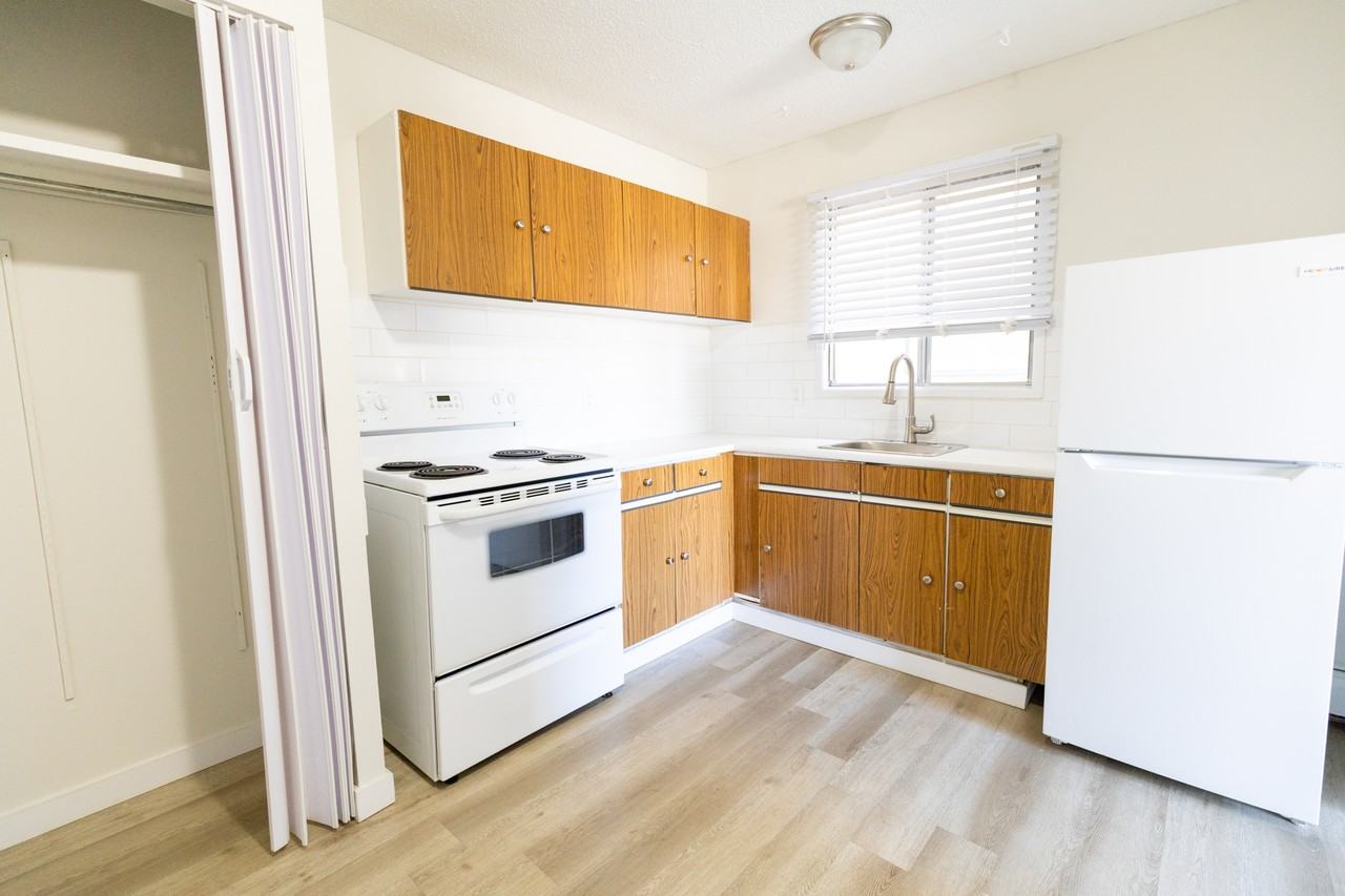 Loftus Manor - Photo 7 of 16