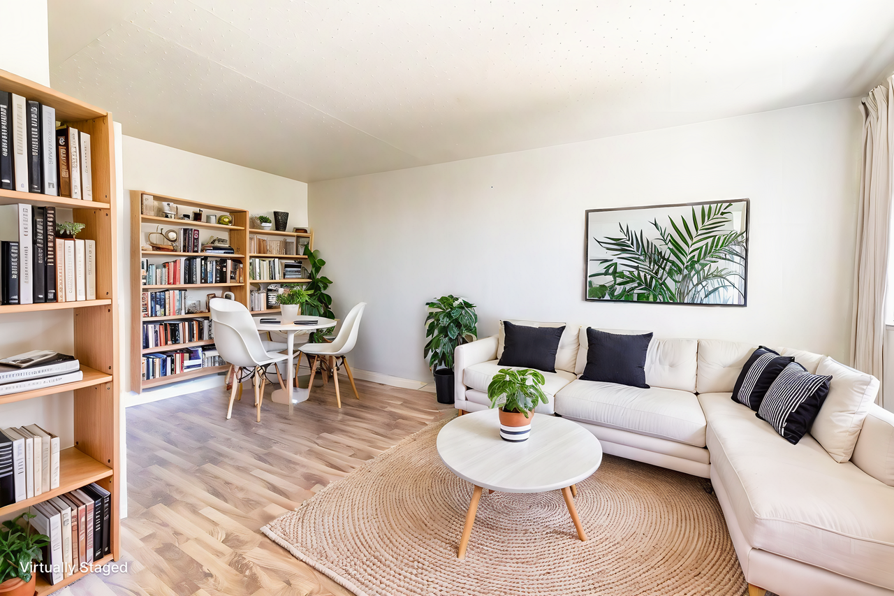 Nazir Manor - Photo 4 of 14