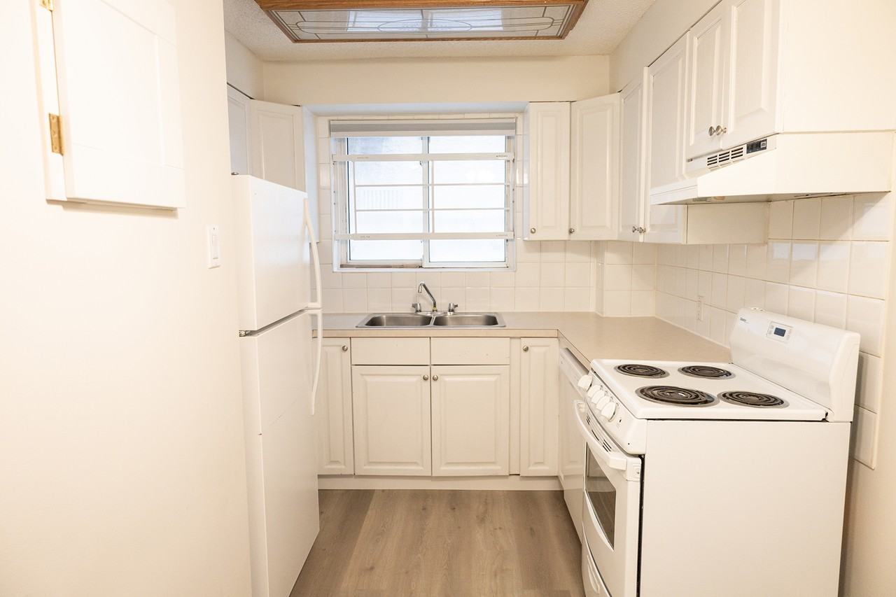 Dartmouth Apartments - Photo 6 of 18