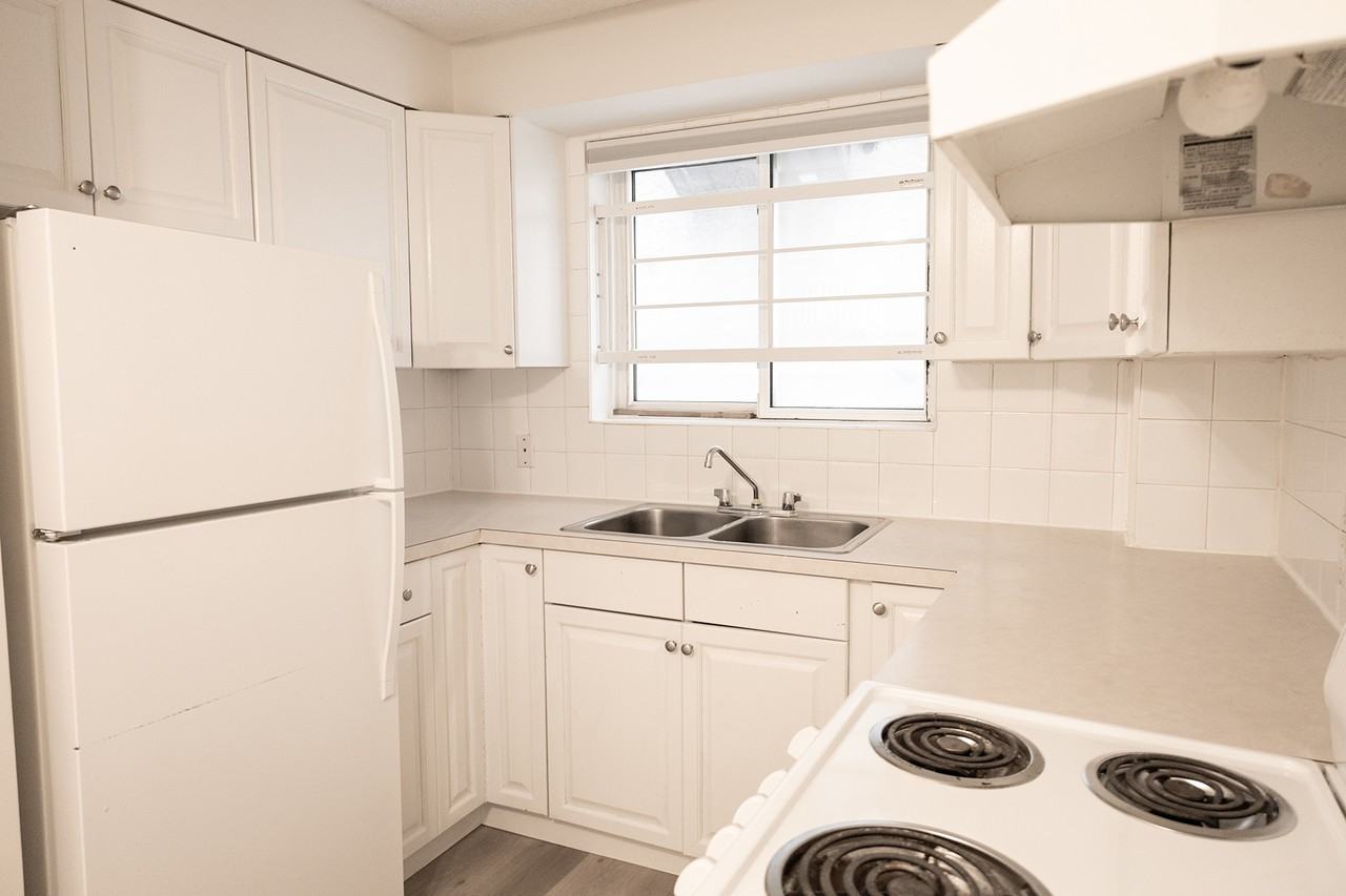 Dartmouth Apartments - Photo 7 of 18