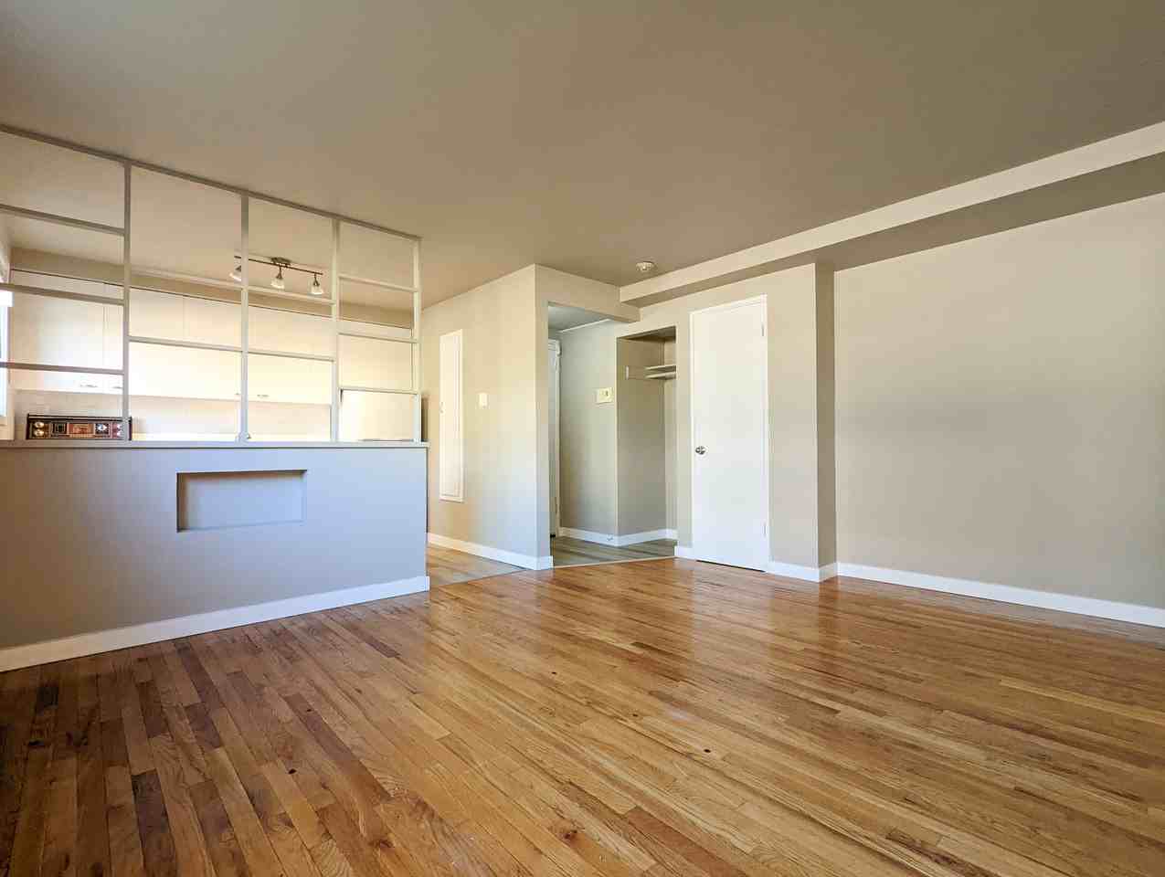 Rossdale Apartments 2 - Photo 2 of 9