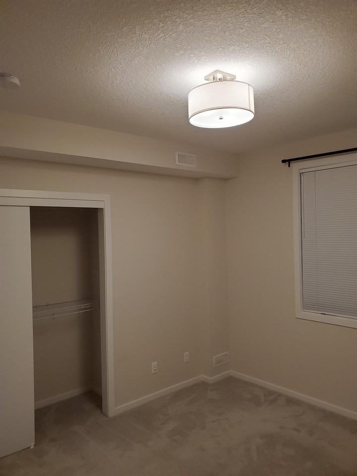 120 Redstone Walk NE - Photo 6 of 9