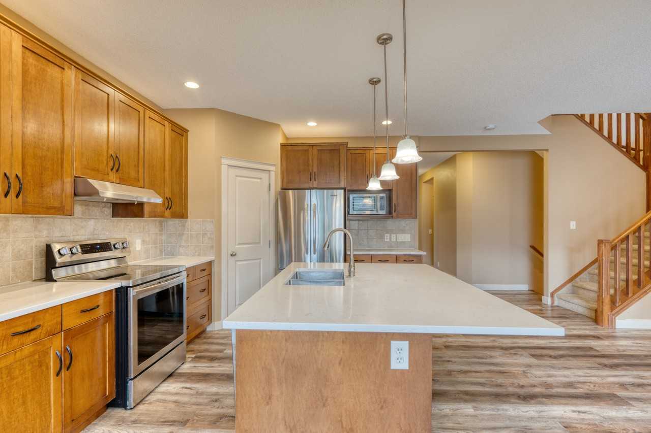 11 Everoak Bay SW, Calgary - N/A - Photo 4 of 25