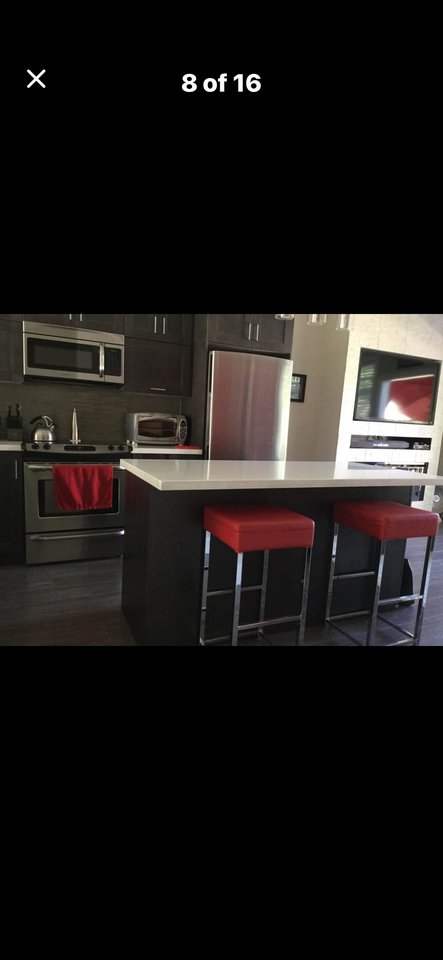 7090 180 Street - Photo 2 of 4