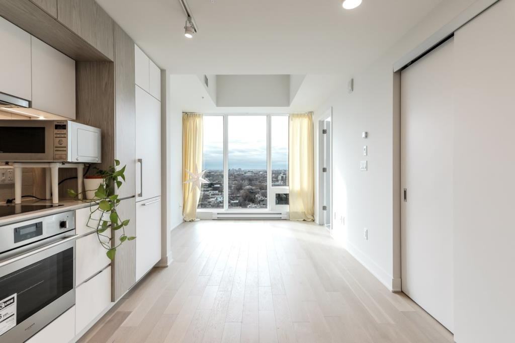 1288 Rue Saint-Antoine Ouest #1611 - Photo 3 of 28