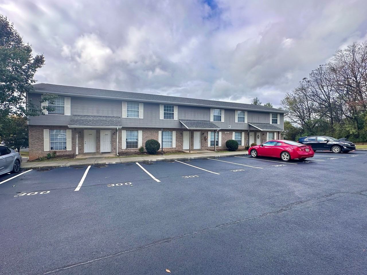 Lakeland Hills Apartment Homes - Photo 2 of 50