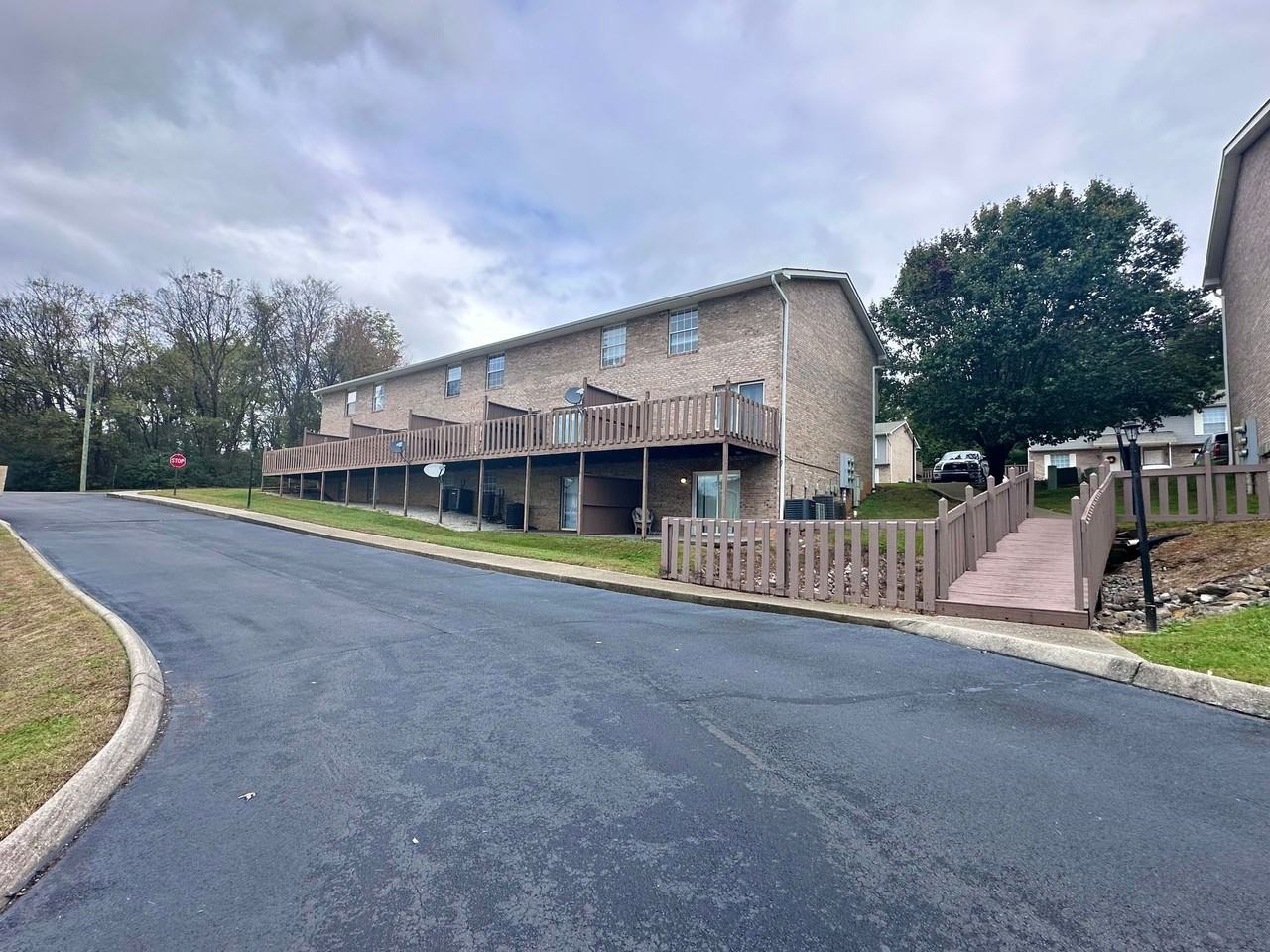 Lakeland Hills Apartment Homes - Photo 5 of 50