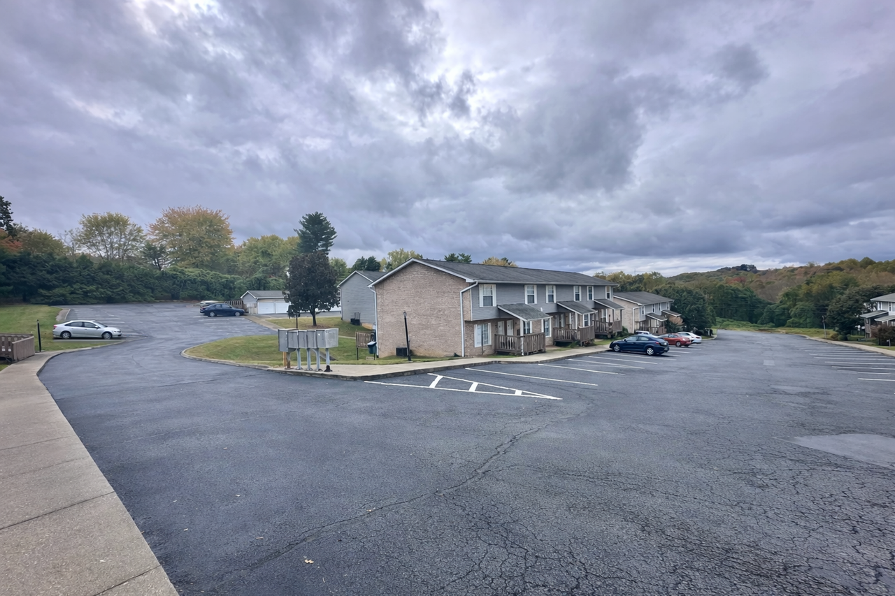 Lakeland Hills Apartment Homes - Photo 6 of 50