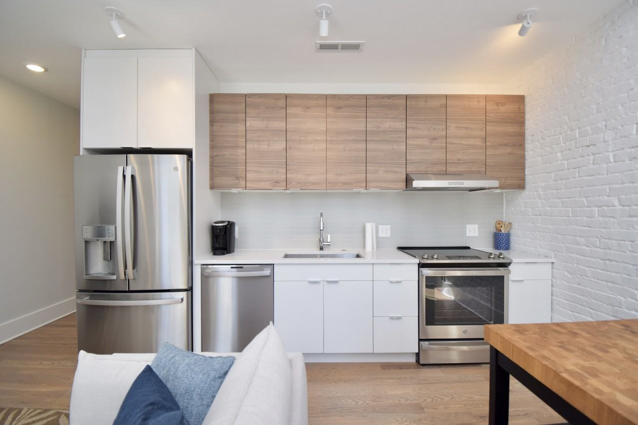 33 E Court St #305 - Photo 7 of 31