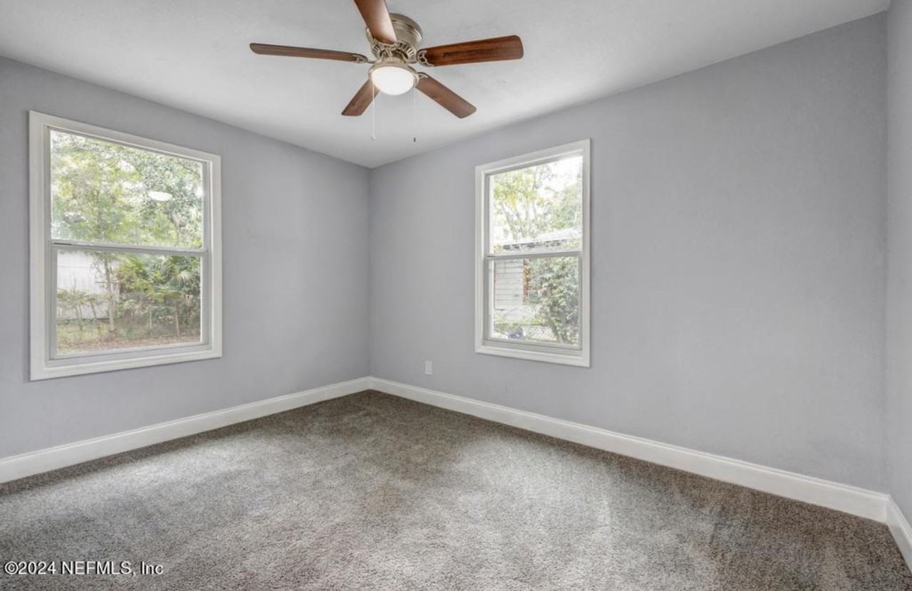 1721 Campus St #1 - Photo 5 of 7