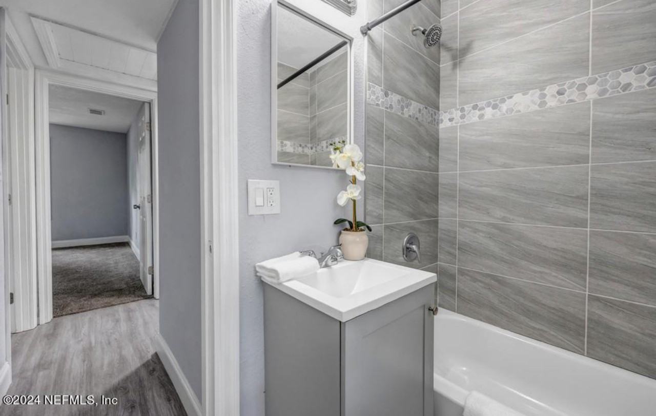 1721 Campus St #1 - Photo 6 of 7