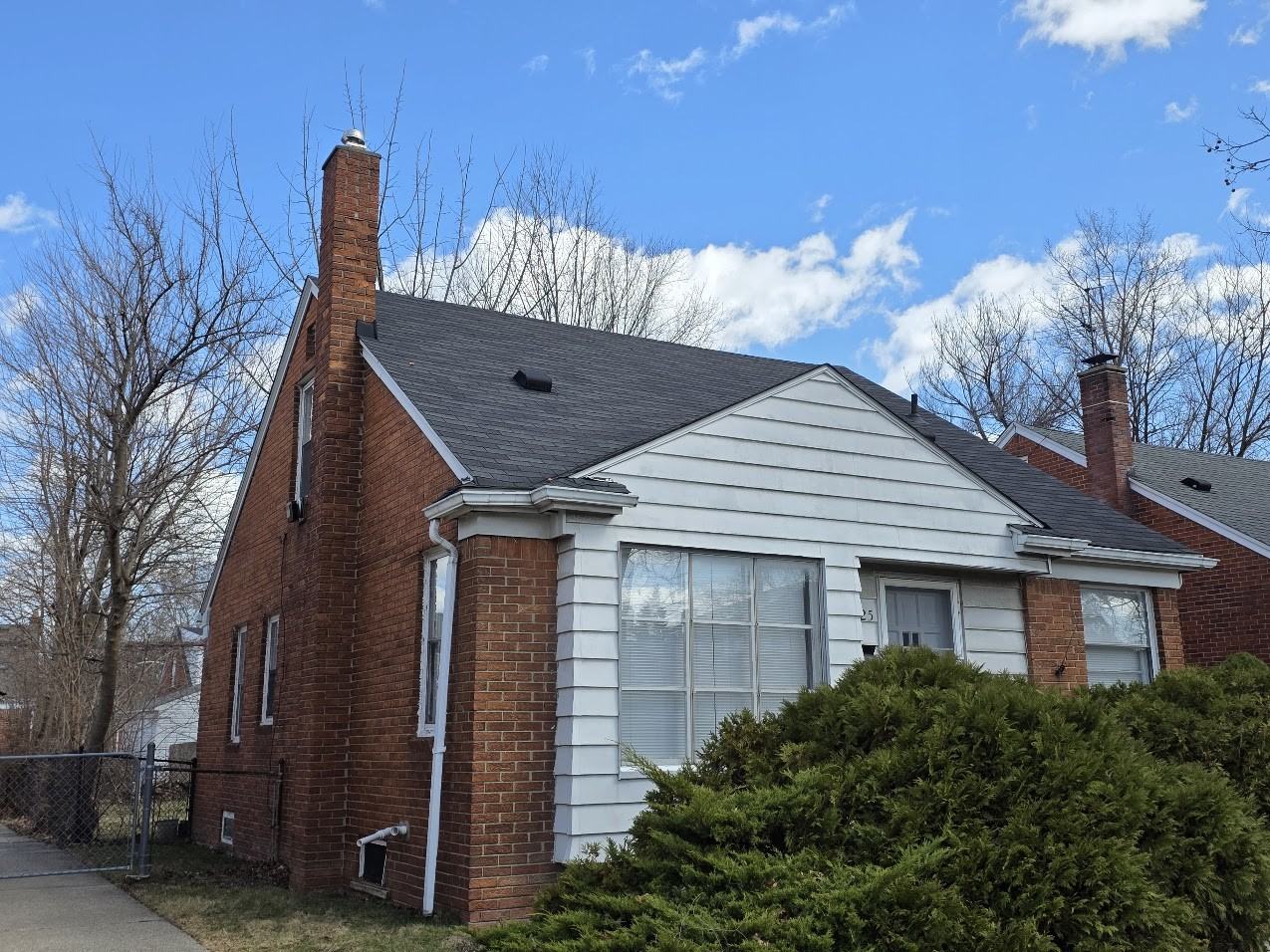 21225 Bournemouth St #1 - Photo 3 of 17