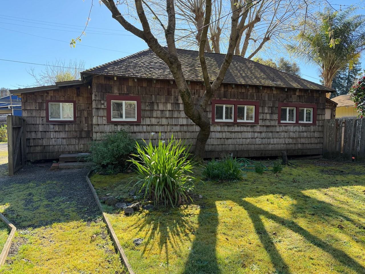 072-08 - Photo 2 of 35