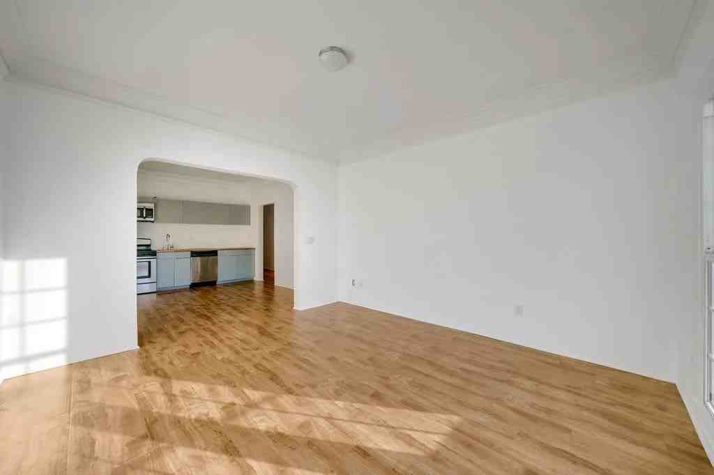 132 South Mountain View Avenue - 132 1/2 #132-1-2 - Photo 5 of 16