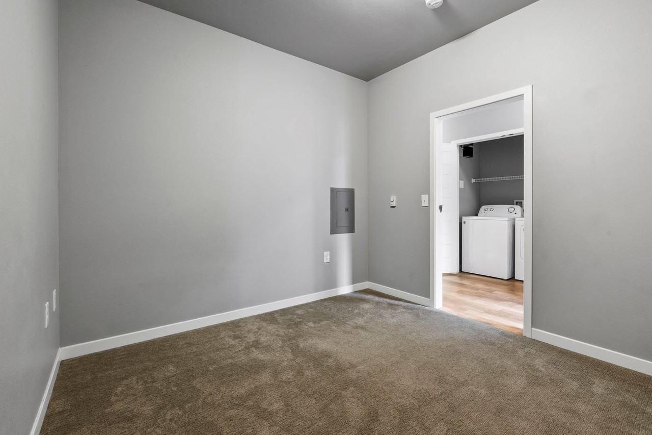 Wilmot Estates Apartments - Photo 2 of 50