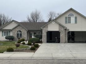 2134 E Dworshak Dr #1 - Photo 1 of 1