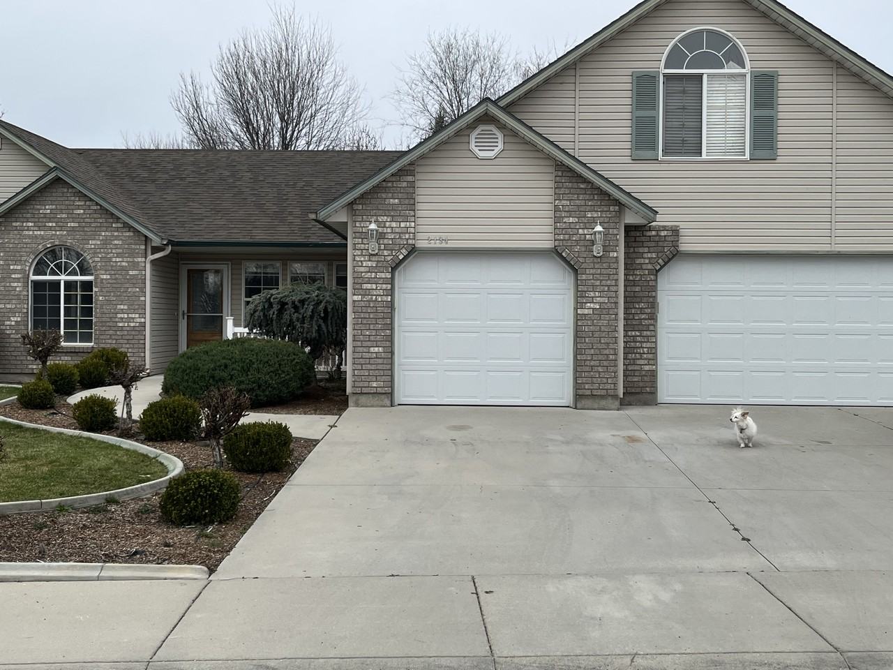 2134 E Dworshak Dr #1 - Photo 2 of 34