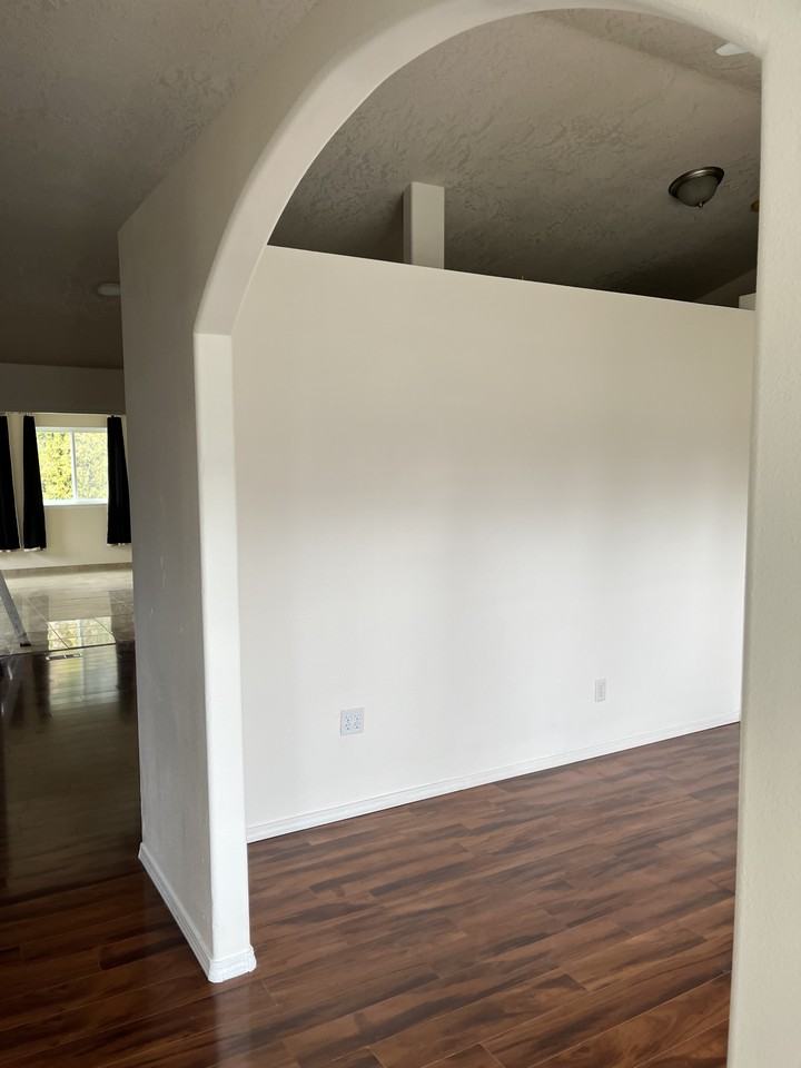 2134 E Dworshak Dr #1 - Photo 4 of 34