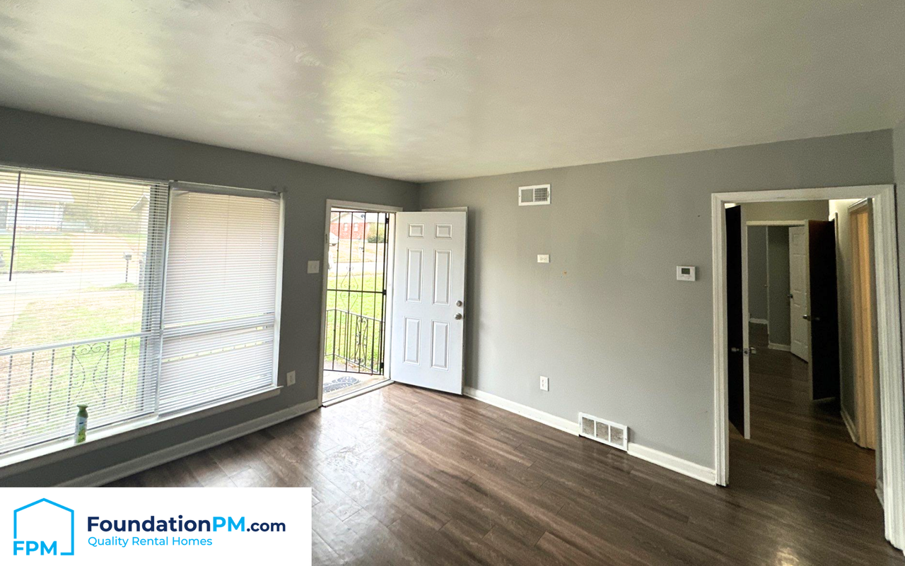 3541 Pueblo Ave #1 - Photo 4 of 11