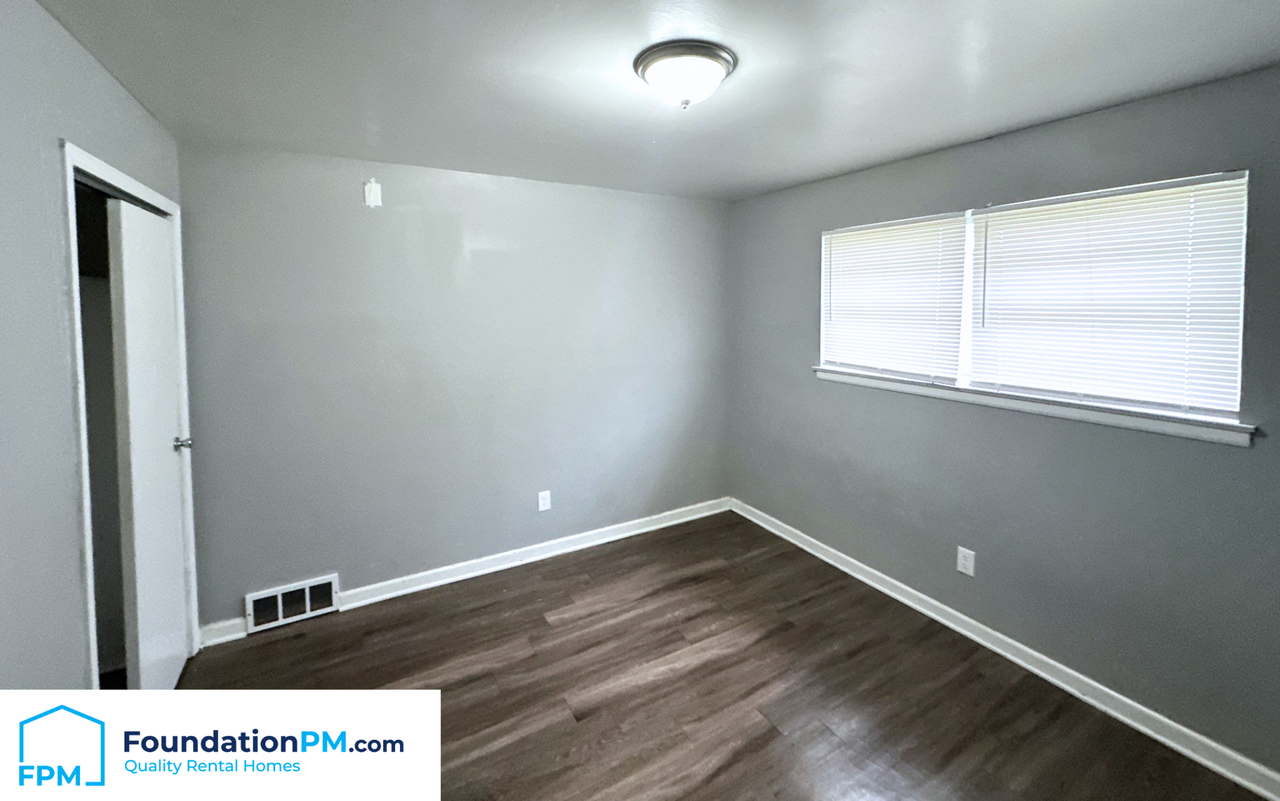 3541 Pueblo Ave #1 - Photo 7 of 11