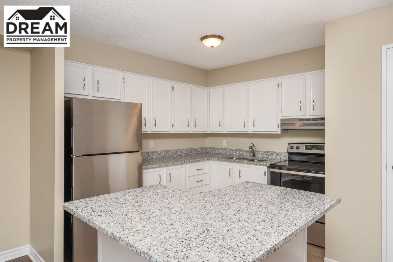 155 Front St N #1103 - Photo 3 of 40