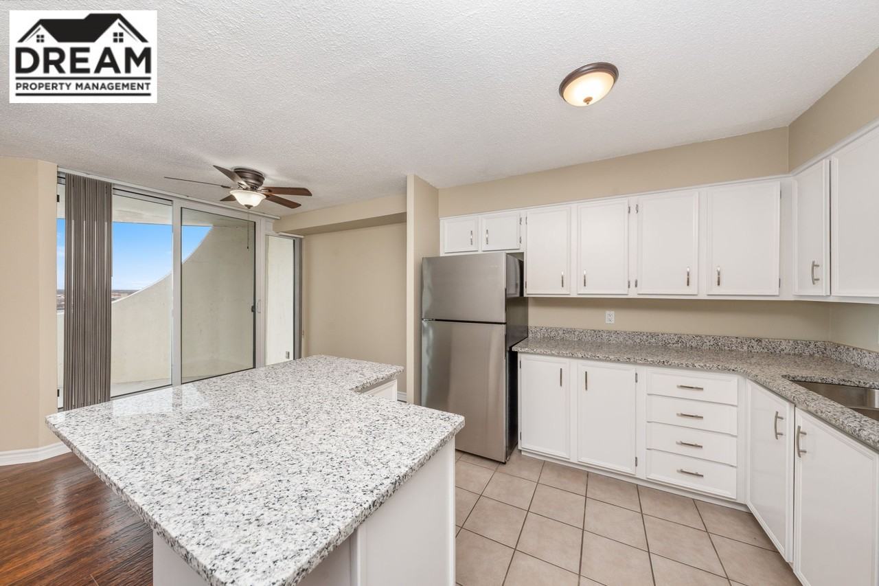 155 Front St N #1103 - Photo 4 of 40