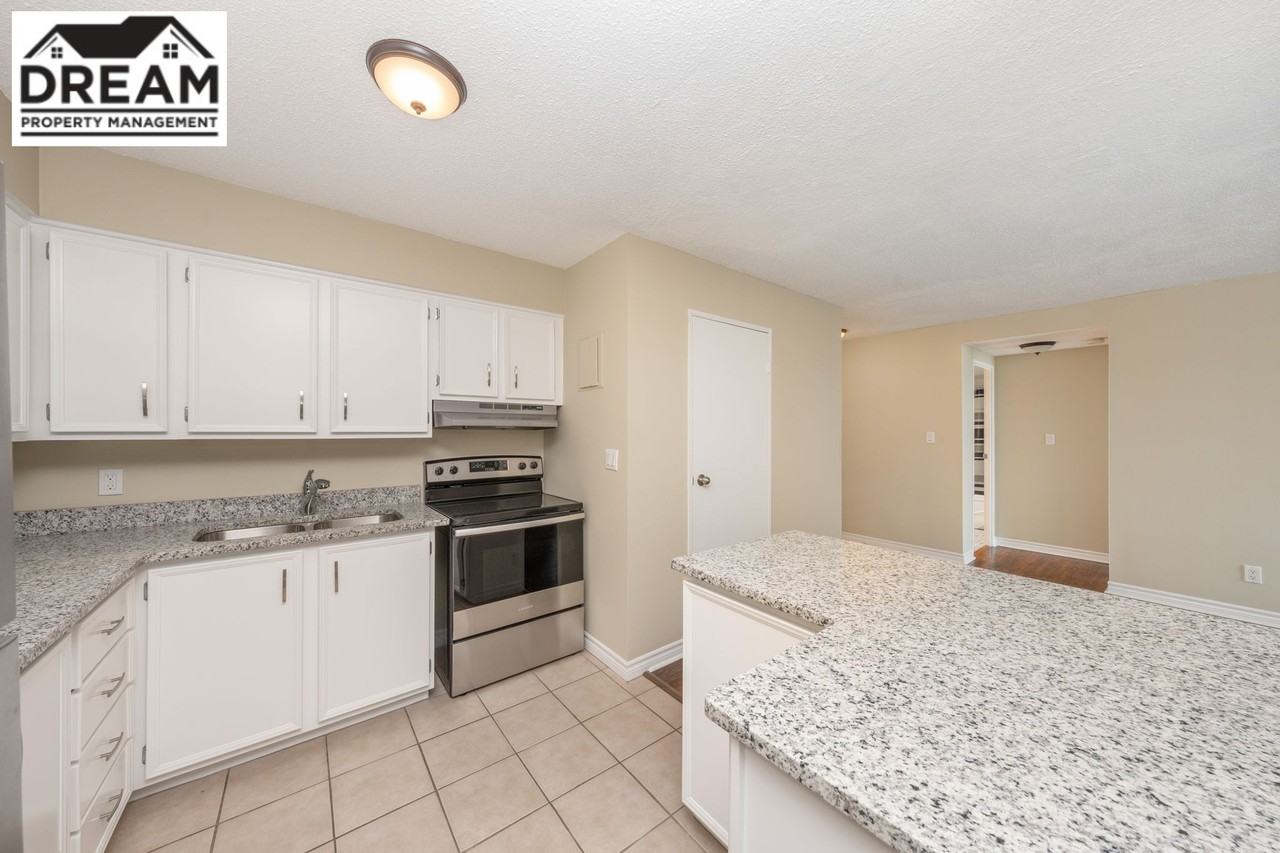 155 Front St N #1103 - Photo 5 of 40