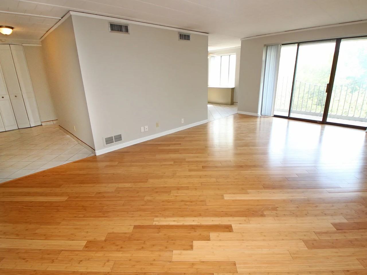 220 220 SOUTH HOME AVENUEAPT 504 #504 - Photo 5 of 13
