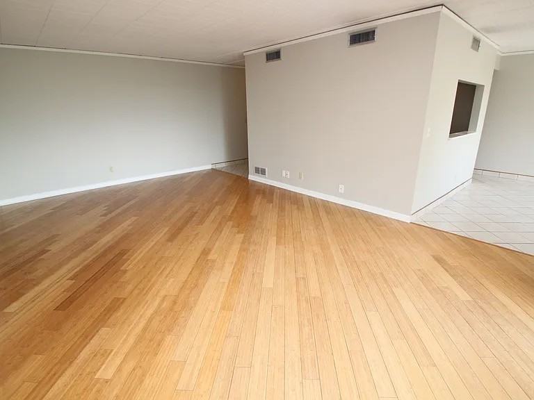 220 220 SOUTH HOME AVENUEAPT 504 #504 - Photo 6 of 13
