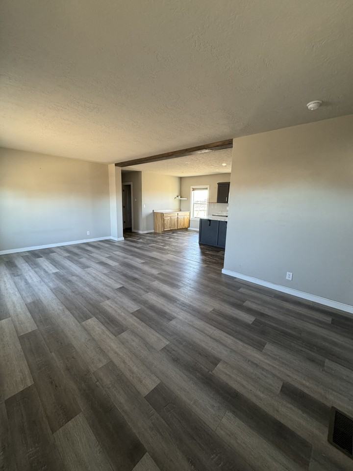 285 Sw Sky Blue Way #1 - Photo 7 of 50