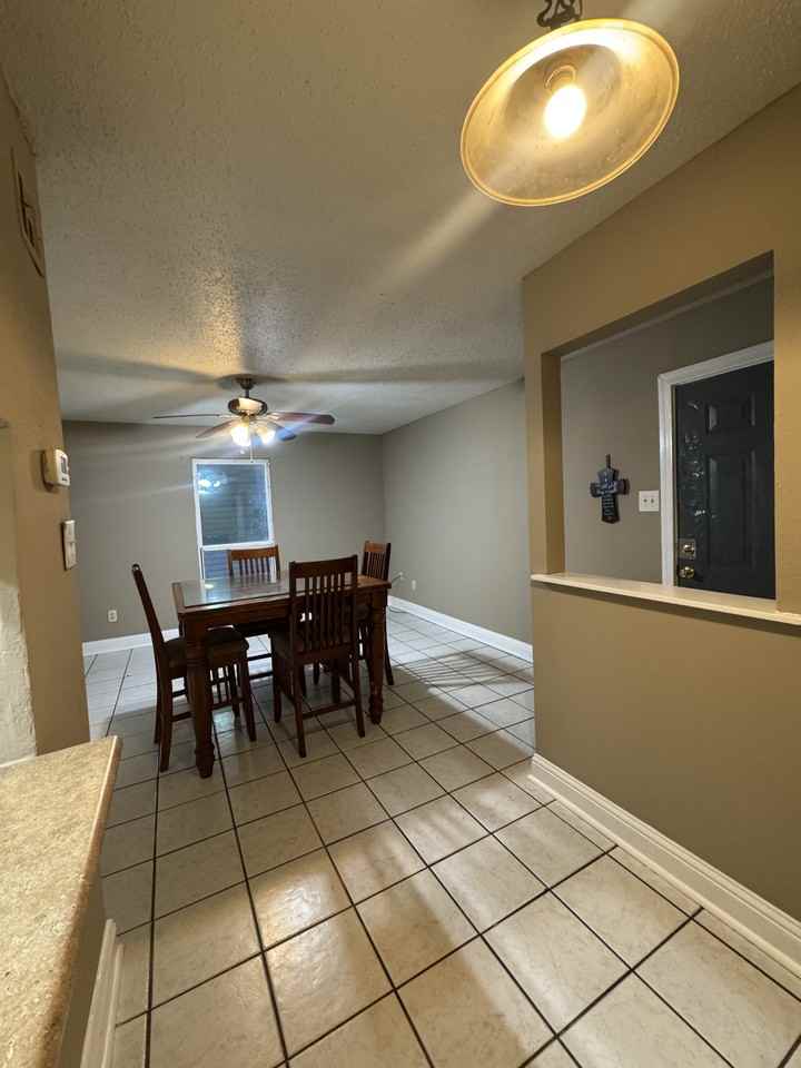4218 Hessmer Ave #115 - Photo 5 of 20