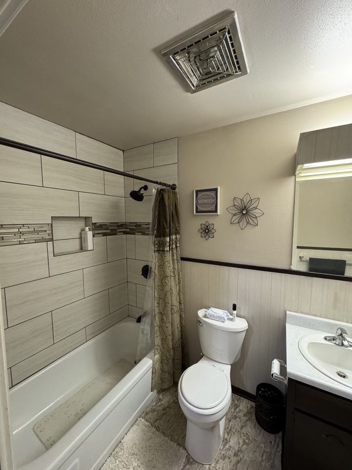 406 Greycliff Dr #1 - Photo 6 of 6