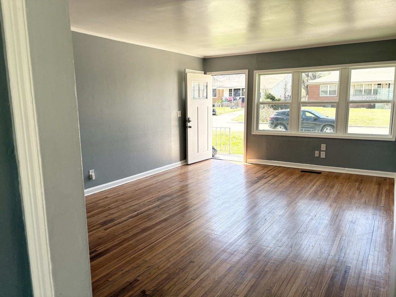 2707 N Cheyenne Ave #1 - Photo 2 of 13