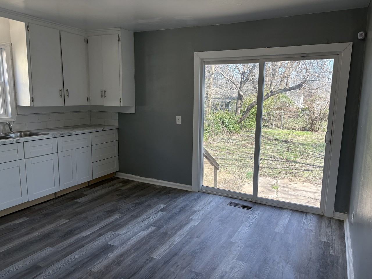 2707 N Cheyenne Ave #1 - Photo 5 of 13