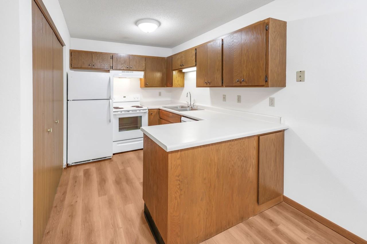 Park Villa - Photo 7 of 20