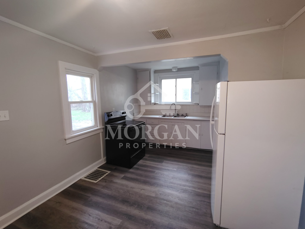 1804 S Wall Ave - Photo 3 of 6