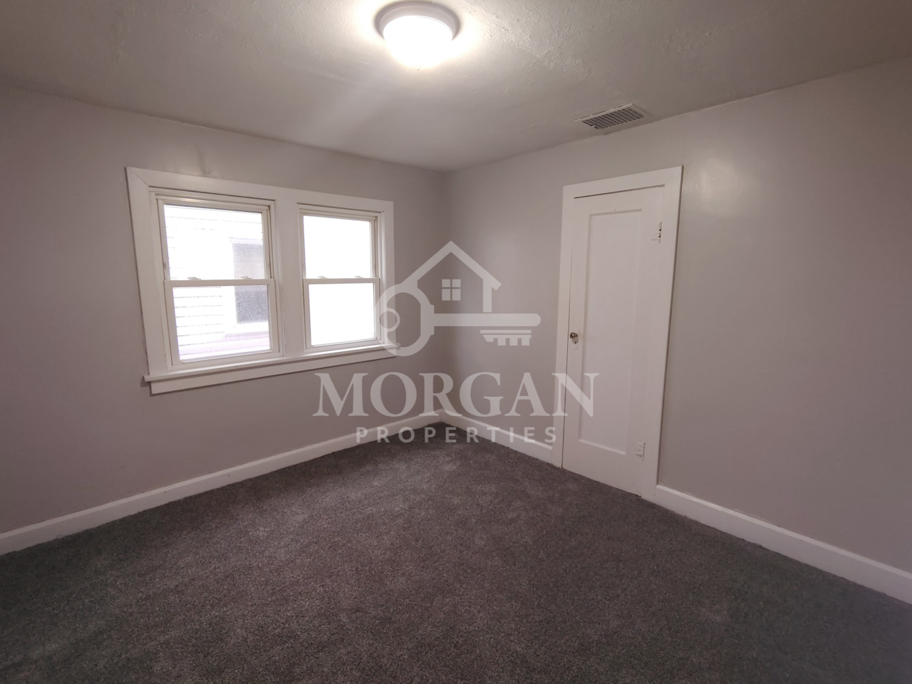 1804 S Wall Ave - Photo 5 of 6