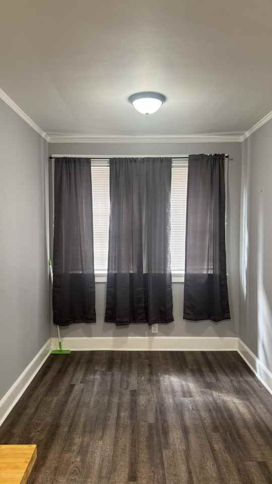 265 E Morehead St #B3 - Photo 2 of 12