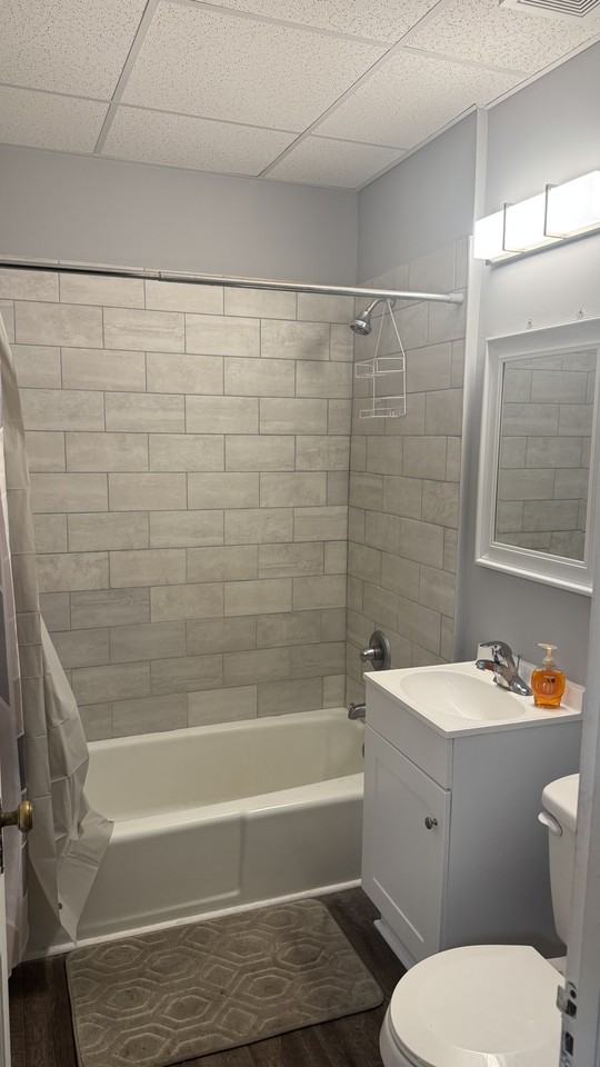 265 E Morehead St #B3 - Photo 3 of 12