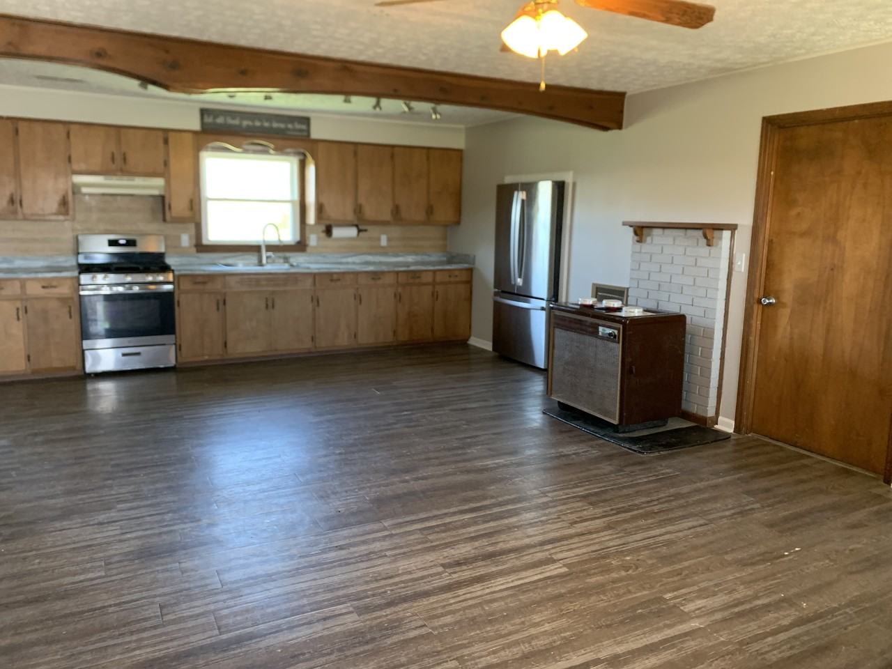 543 Eden Rd #1 - Photo 3 of 20