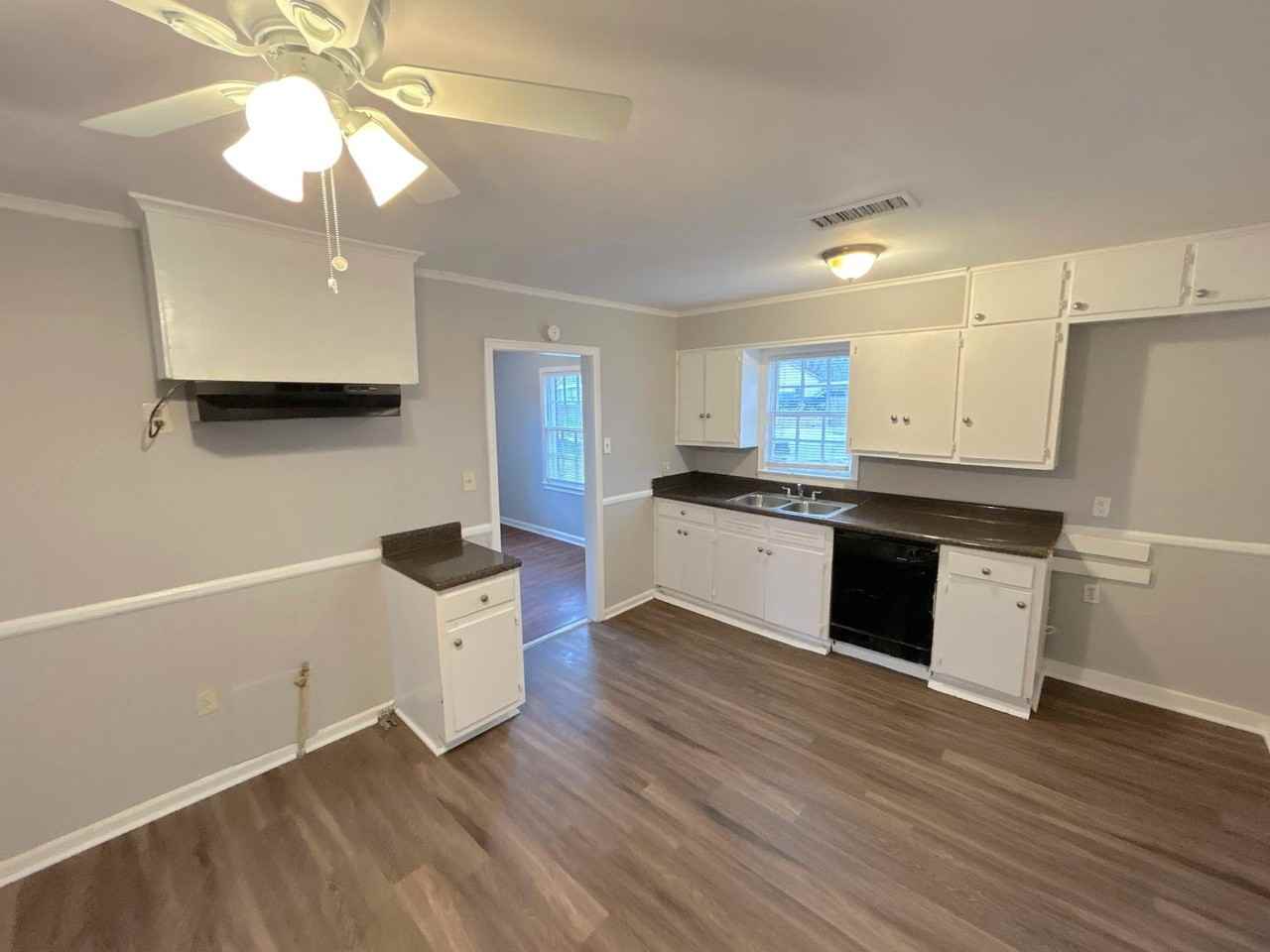 1115 Echles St - Photo 3 of 11