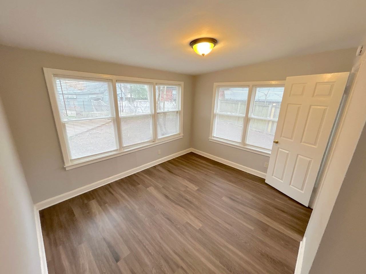 1115 Echles St - Photo 5 of 11